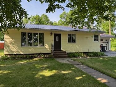 206 3rd Street E, Brandon, MN 56315