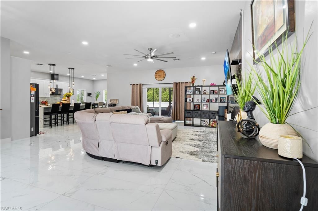 304 Bradley Ave, Lehigh Acres, FL 33974 Photo