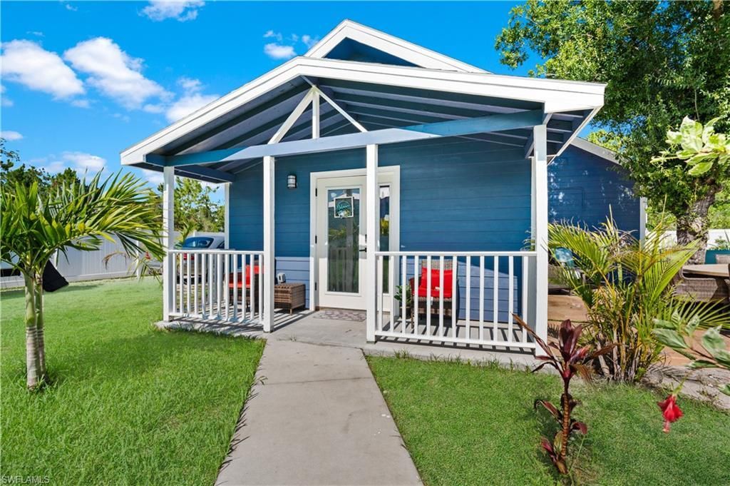 304 Bradley Ave, Lehigh Acres, FL 33974 Photo