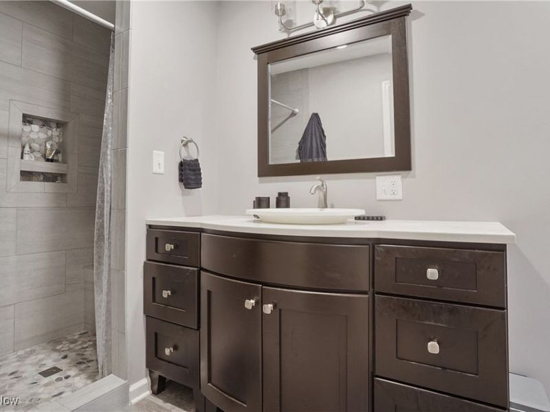 5433 Fleetwood Avenue NW, Canton, OH 44718 Photo 19