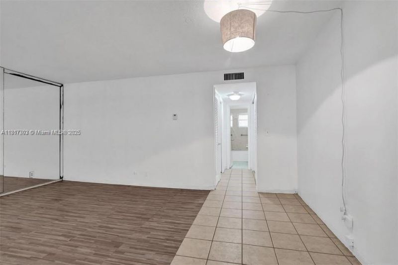 180 NE 12th Ave, Unit 14A, Hallandale Beach, FL 33009 Photo