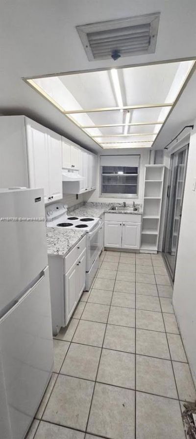 180 NE 12th Ave, Unit 14A, Hallandale Beach, FL 33009 Photo