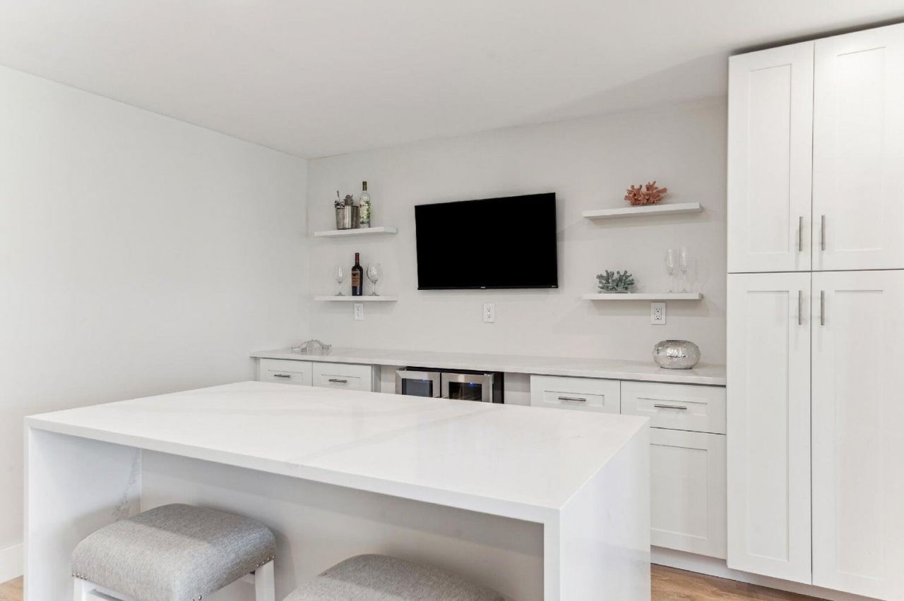 108 Paradise Harbour Boulevard, Unit 107, North Palm Beach, FL 33408 Photo