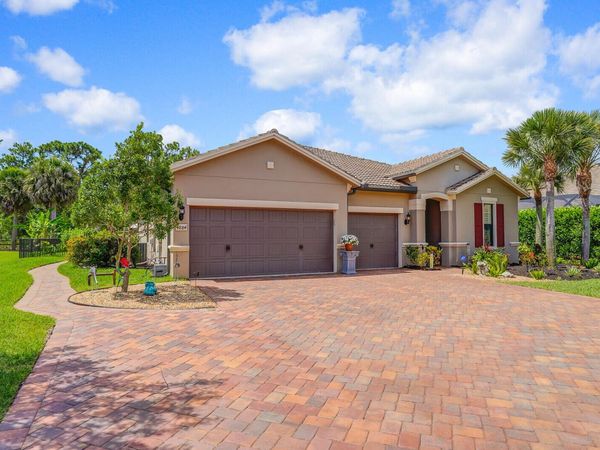4884 SW Gossamer Circle, Palm City, FL 34990
