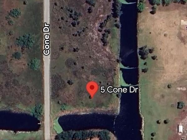 5 Cone Dr, Venus, FL 33960