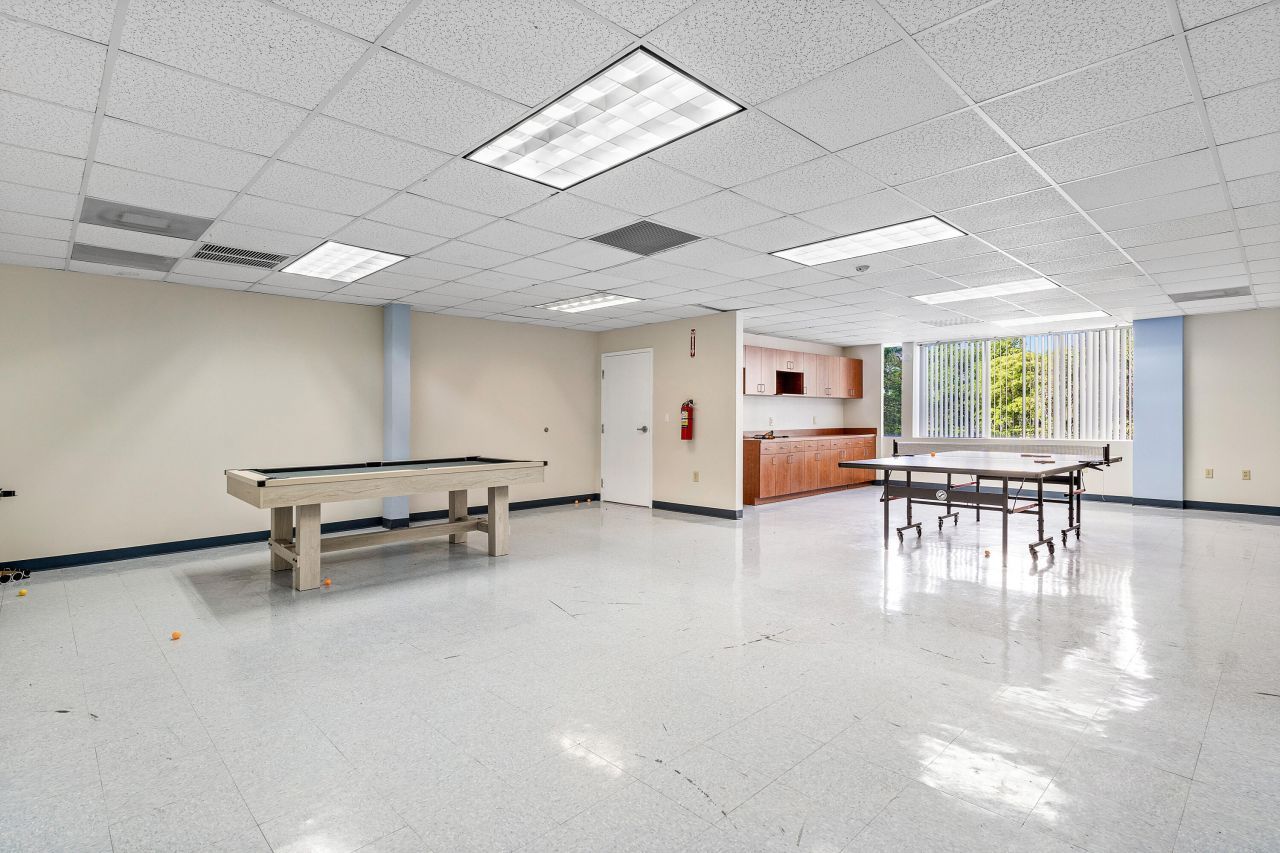 555 SW 12th Avenue, Pompano Beach, FL 33064 Photo