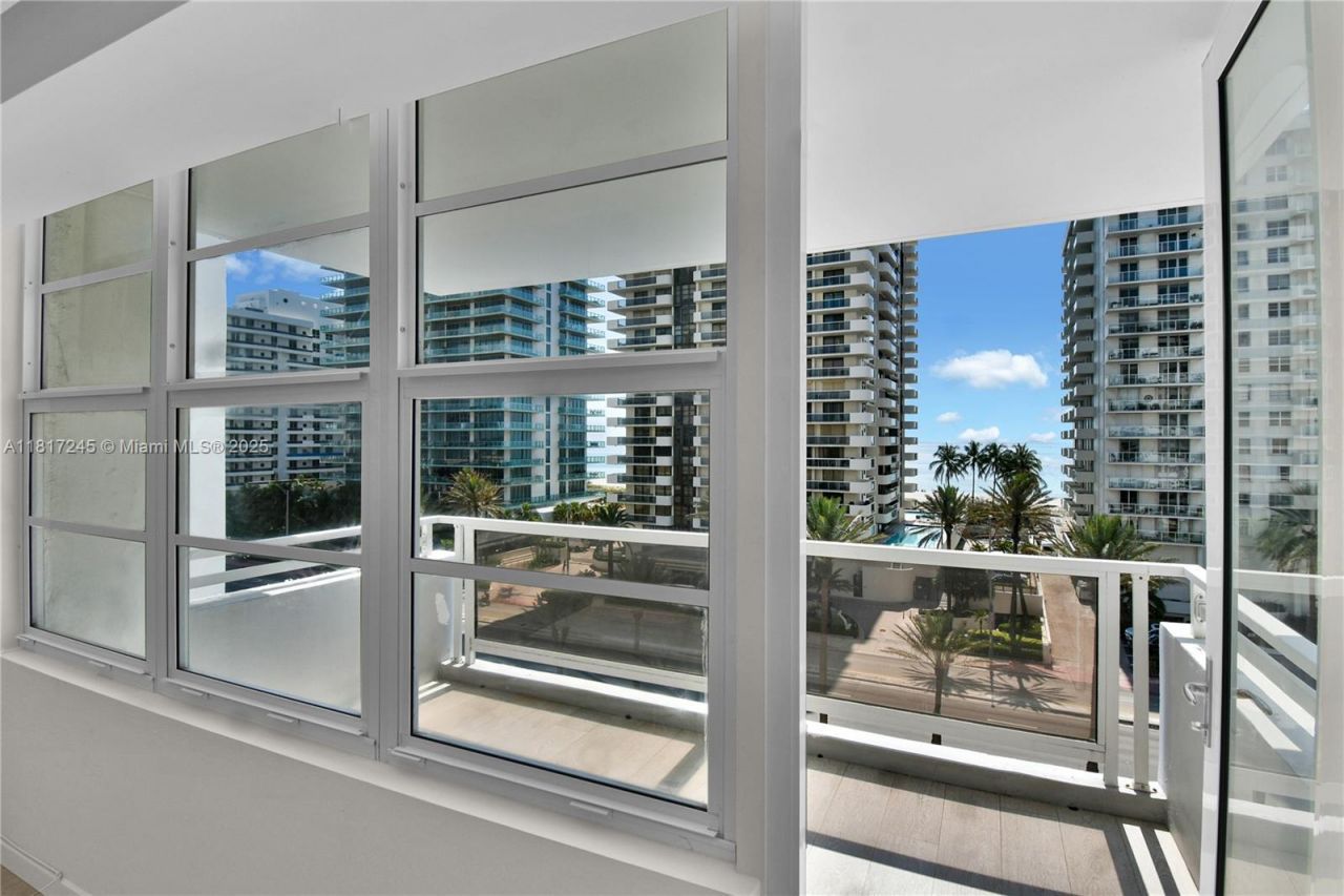 5700 Collins Ave, Unit 7A, Miami Beach, FL 33140 Photo