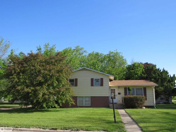 206 Beneke Street, Pocahontas, IA 50574