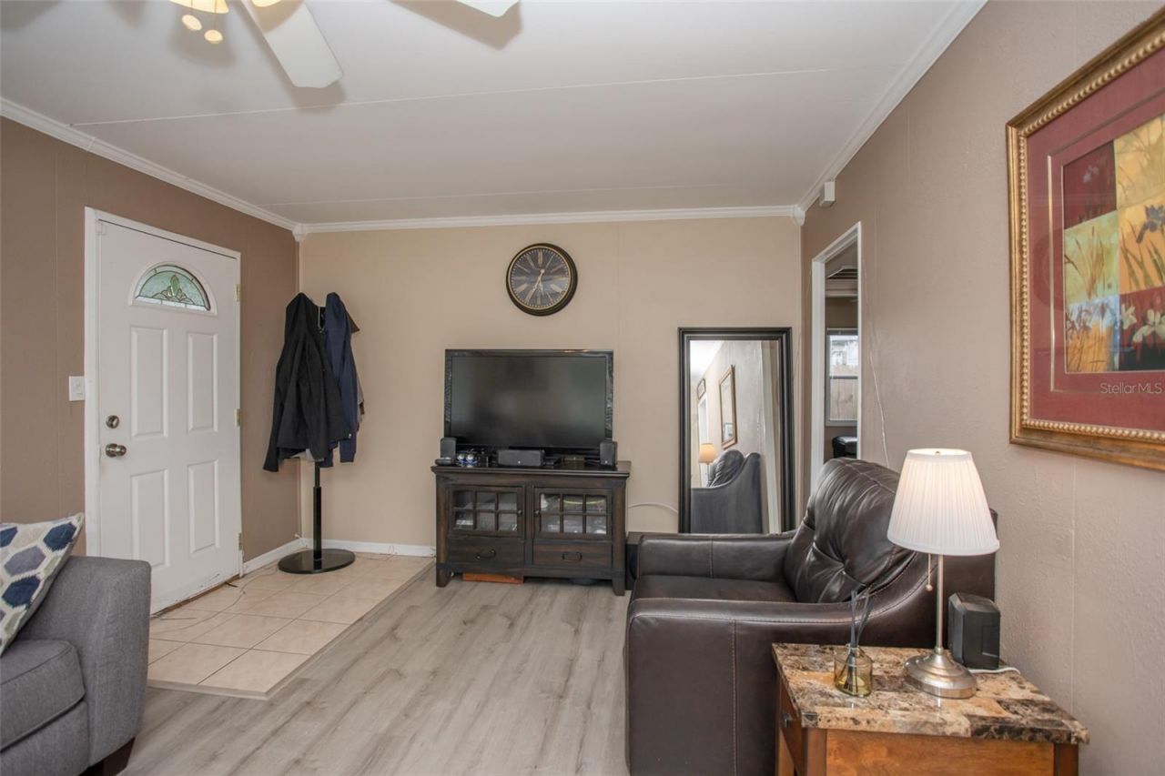 1001 57th Avenue N, Saint Petersburg, FL 33703 Photo