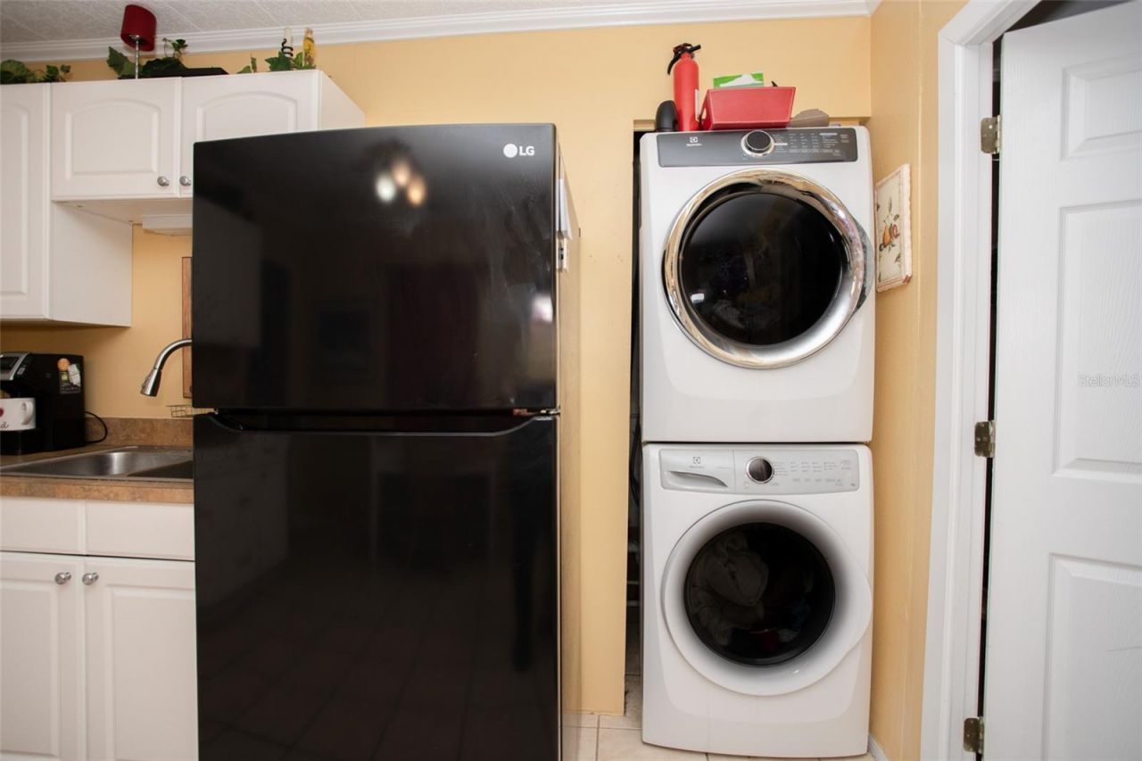 1001 57th Avenue N, Saint Petersburg, FL 33703 Photo