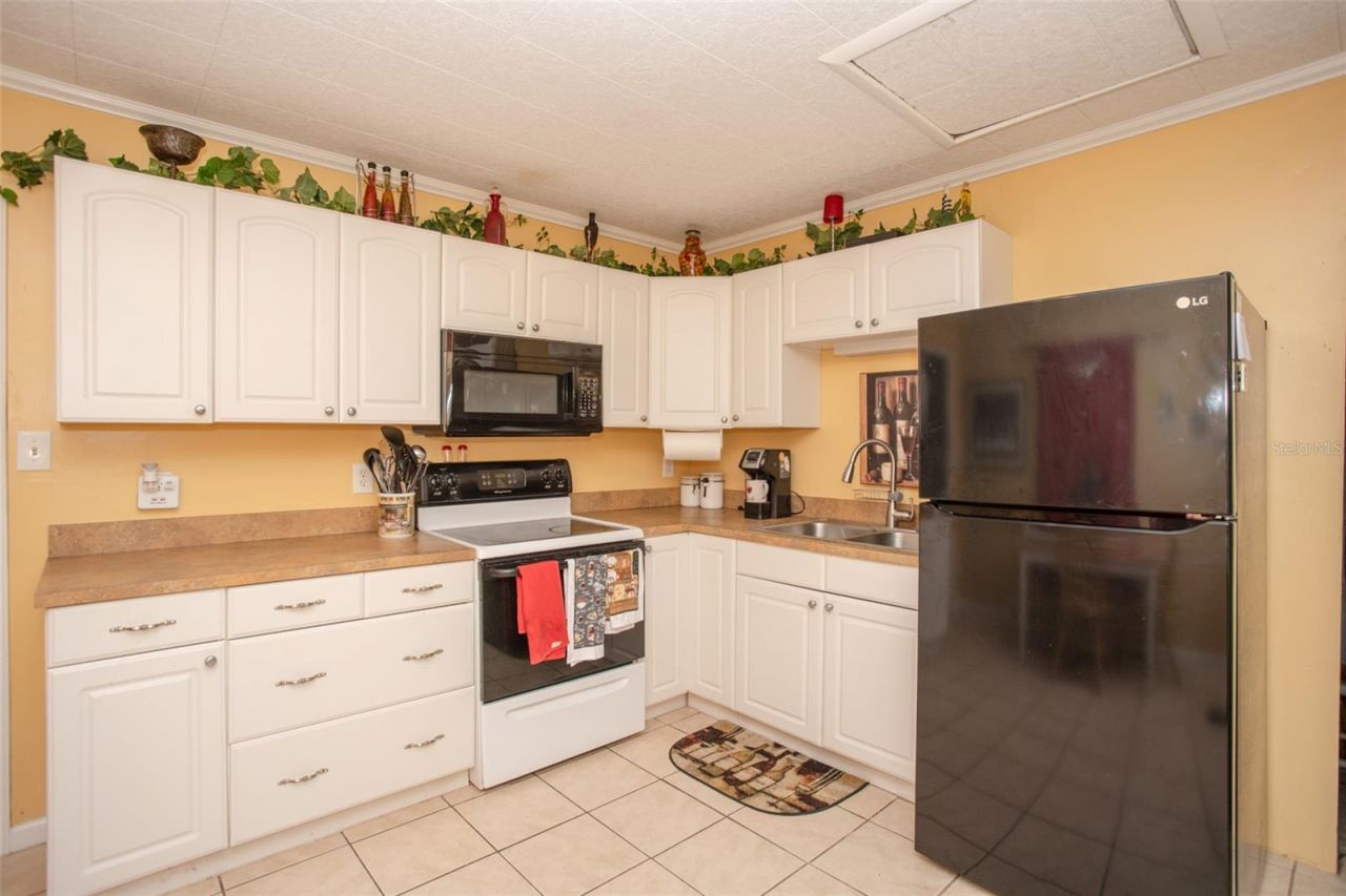 1001 57th Avenue N, Saint Petersburg, FL 33703 Photo