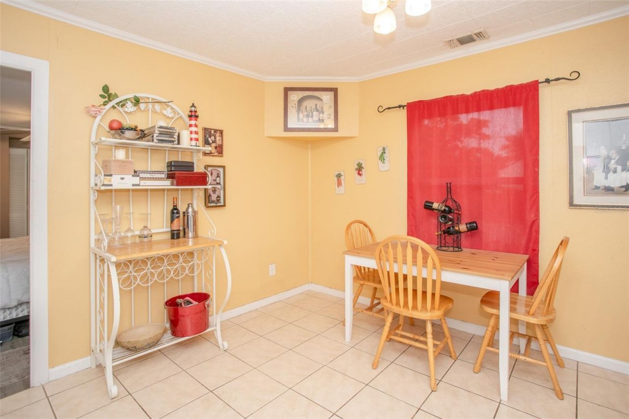 1001 57th Avenue N, Saint Petersburg, FL 33703 Photo