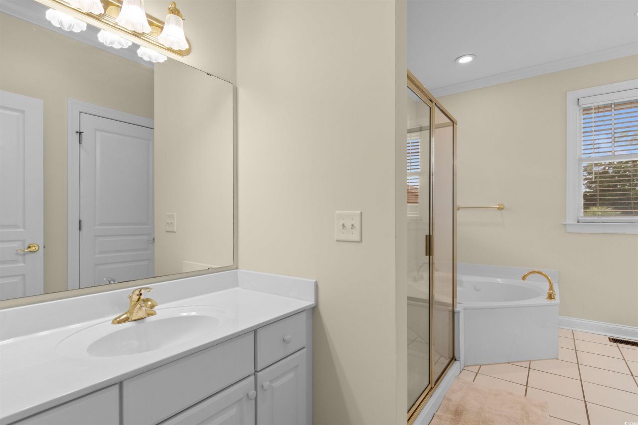 141 Cayman Loop Photo 16