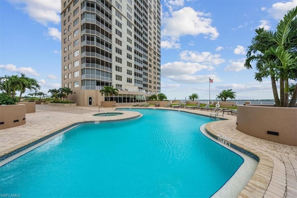 2104 W First St, Unit 1402, Fort Myers, FL 33901 Photo