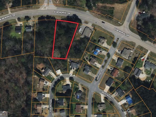 1119 W Memorial Drive, Dallas, GA 30132