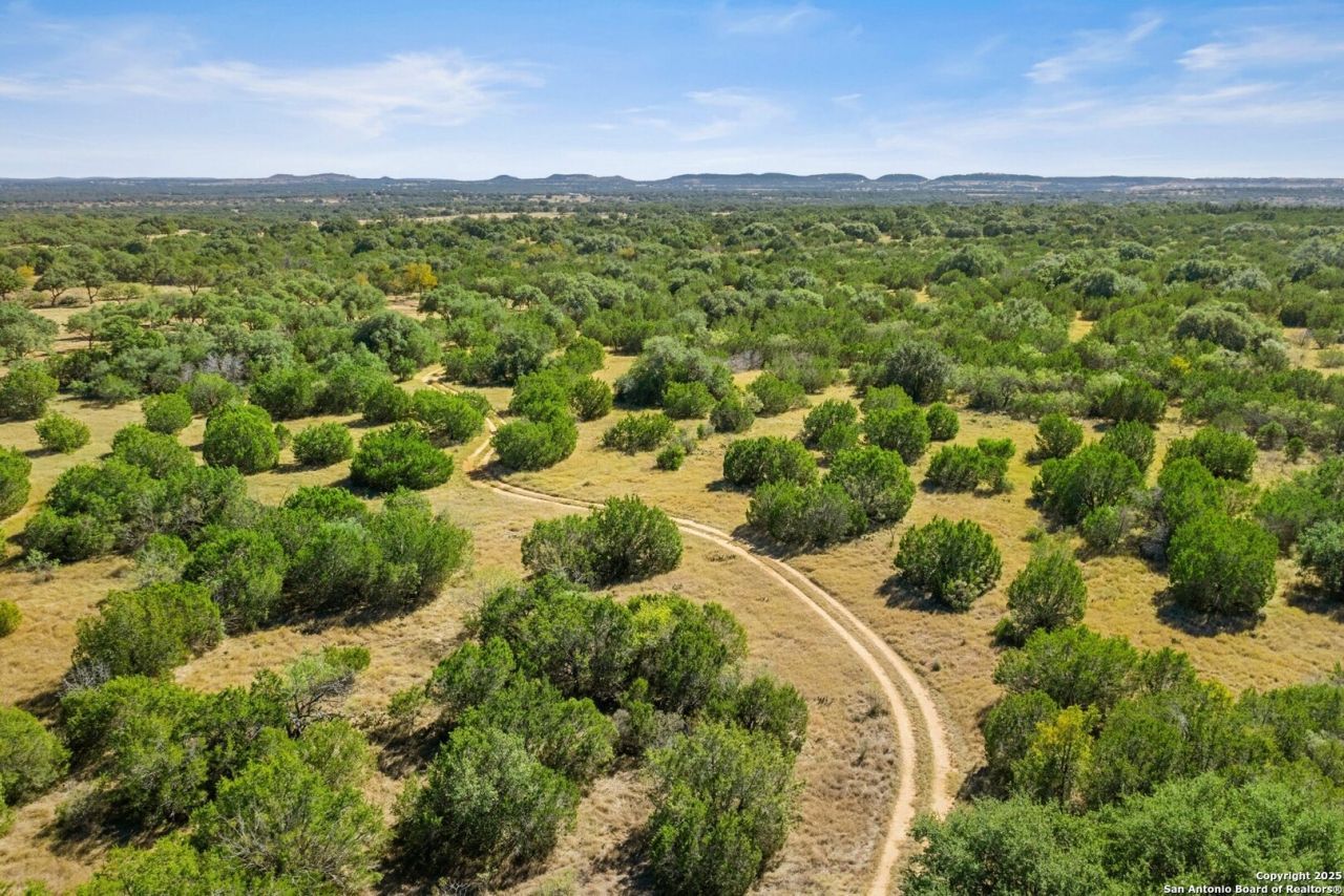 Tbd Gipson Rd, Johnson City, TX 78636 Main Photo