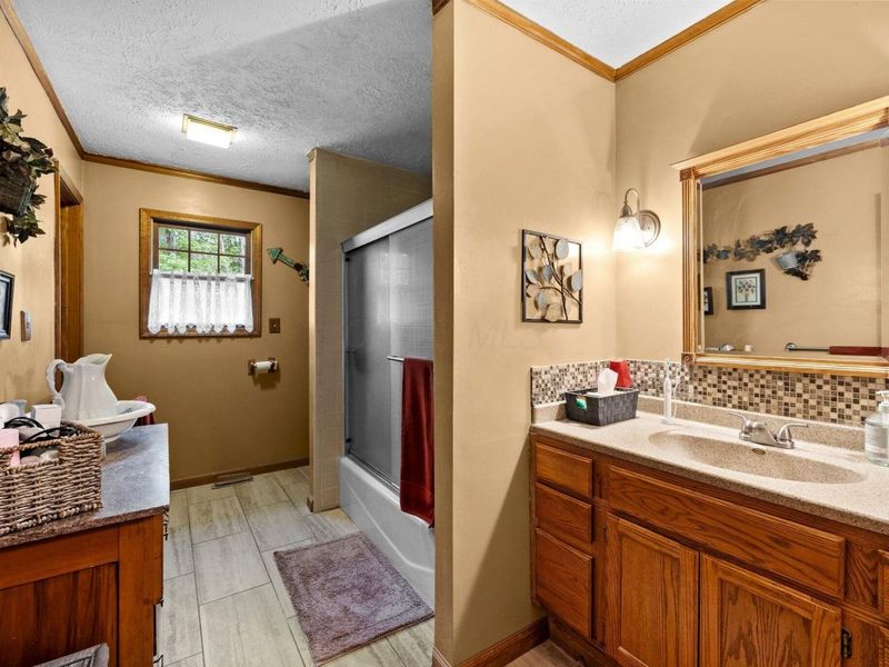 26975 Chapel Ridge Road, South Bloomingville, OH 43152 Photo 10