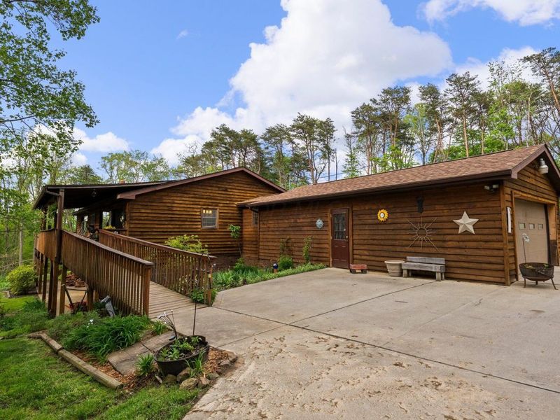 26975 Chapel Ridge Road, South Bloomingville, OH 43152 Photo 5