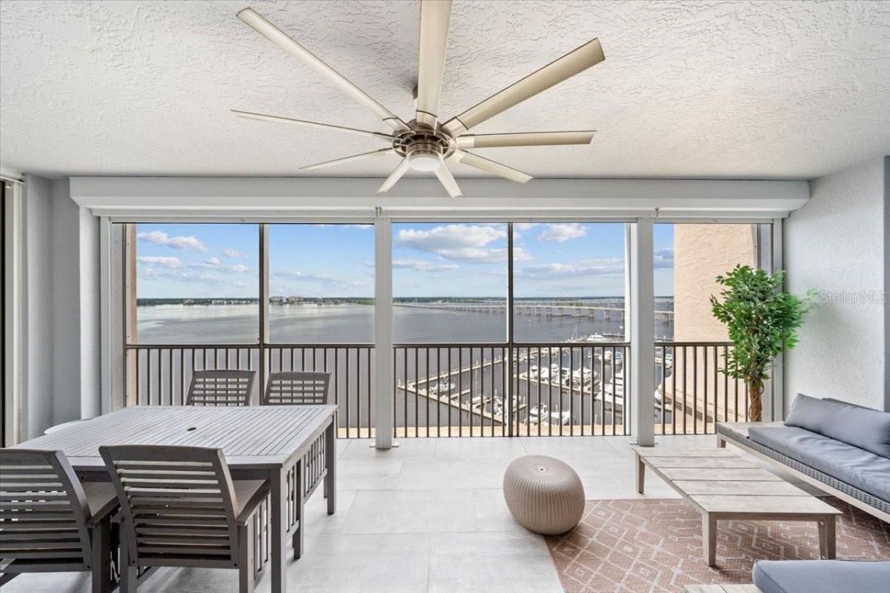 2104 W 1st Street, Unit 1402, Fort Myers, FL 33901 Photo