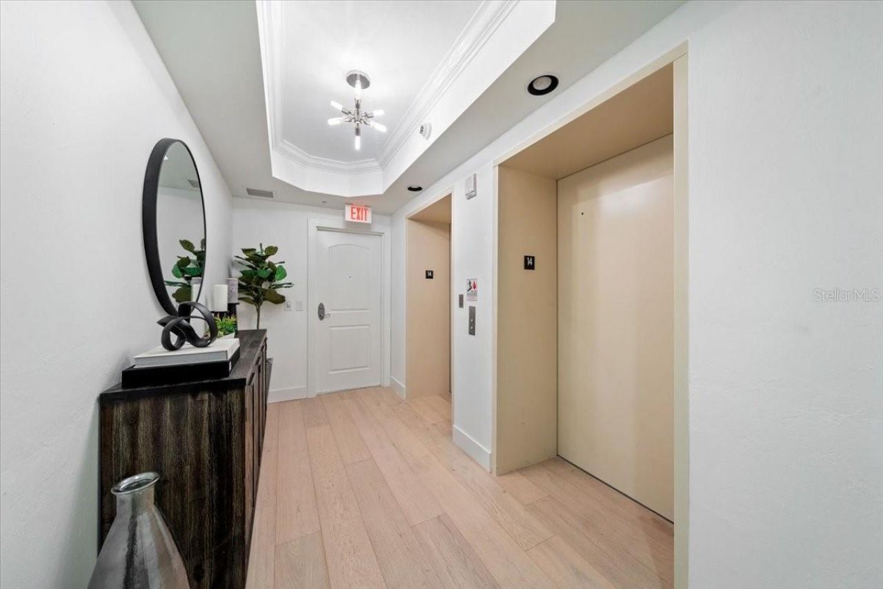 2104 W 1st Street, Unit 1402, Fort Myers, FL 33901 Photo