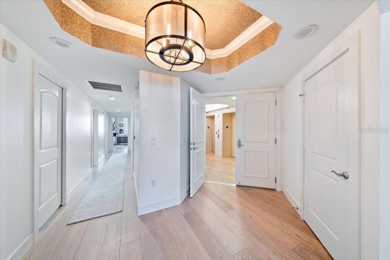 2104 W 1st Street, Unit 1402, Fort Myers, FL 33901 Photo