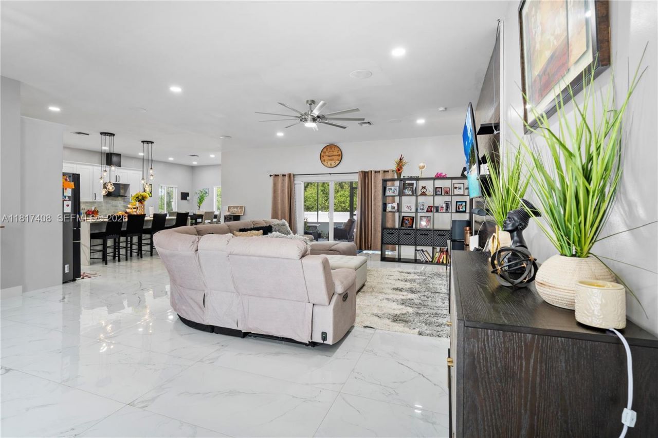 304 Bradley, , FL 33974 Photo