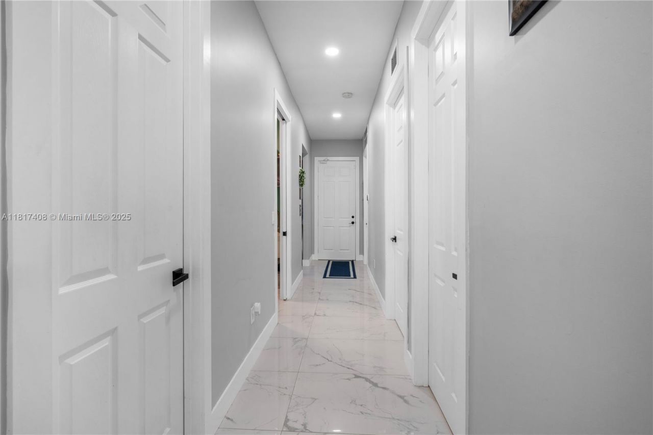 304 Bradley, , FL 33974 Photo