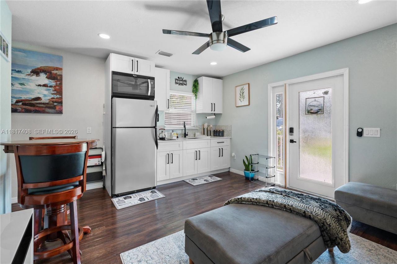 304 Bradley, , FL 33974 Photo