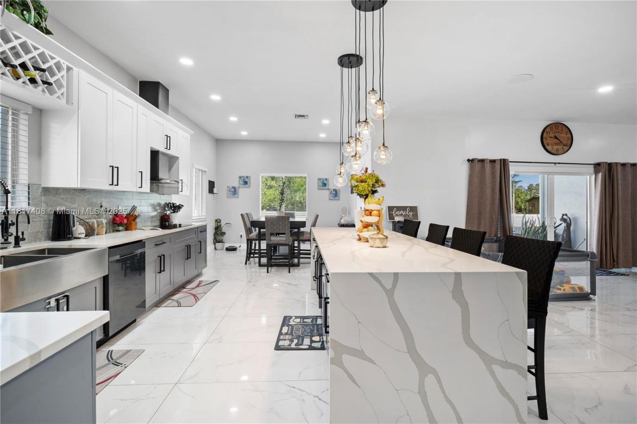 304 Bradley, , FL 33974 Photo