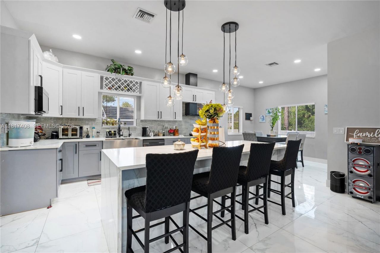 304 Bradley, , FL 33974 Photo