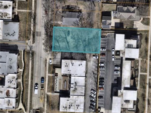 3629 Warwick Boulevard, Kansas City, MO 64111