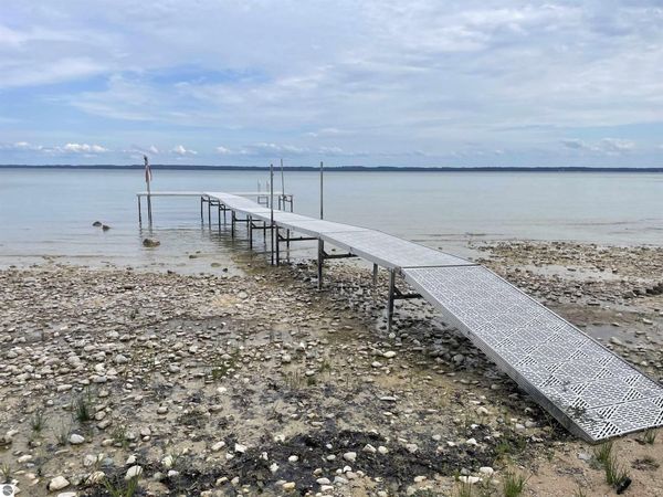 1722 Cherry Blossom Lane S, Suttons Bay, MI 49682