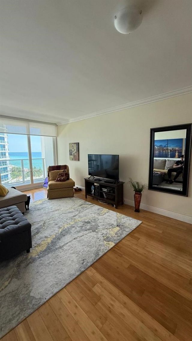 3505 S Ocean Dr, Unit 1010, Hollywood, FL 33019 Photo