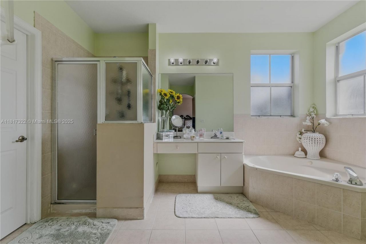 12251 SW 122nd Path, Miami, FL 33186 Photo