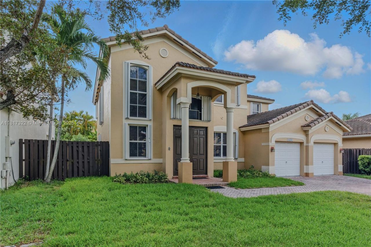 12251 SW 122nd Path, Miami, FL 33186 Photo