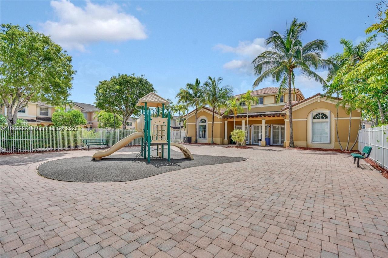 12251 SW 122nd Path, Miami, FL 33186 Photo