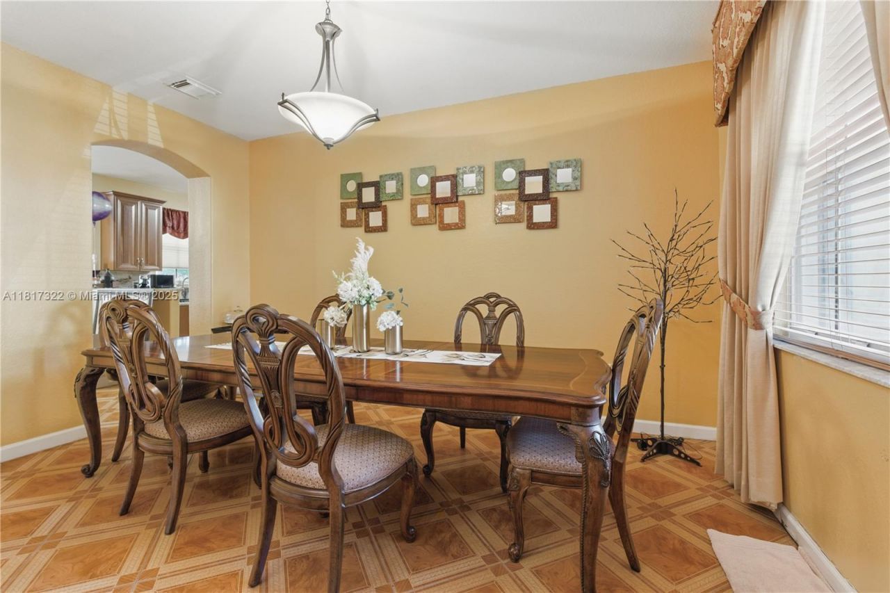 12251 SW 122nd Path, Miami, FL 33186 Photo