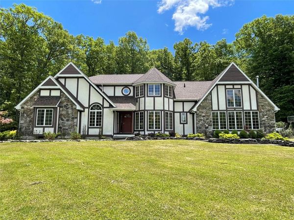 71 Saddleback Ridge Road, Wallkill, NY 12589