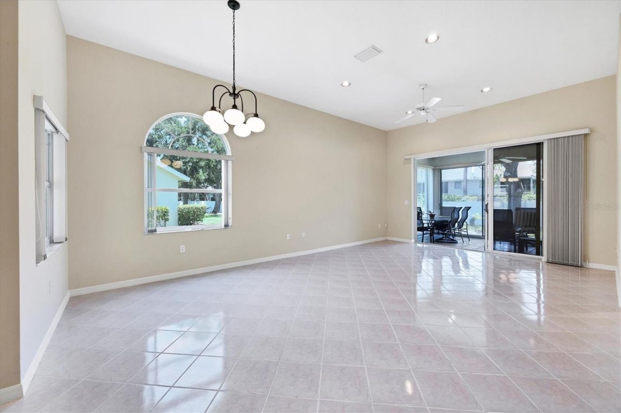 6222 Country Club Way, Sarasota, FL 34243 Photo