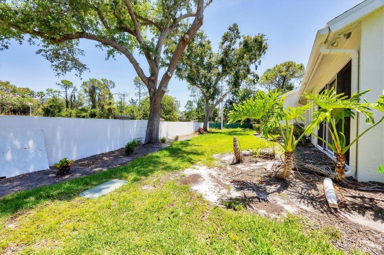 6222 Country Club Way, Sarasota, FL 34243 Photo