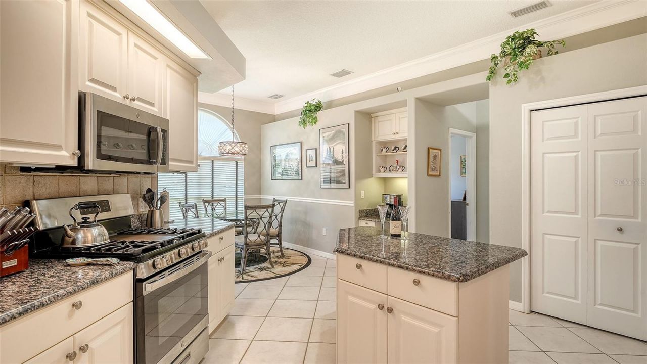 4612 4th Avenue E, Bradenton, FL 34208 Photo