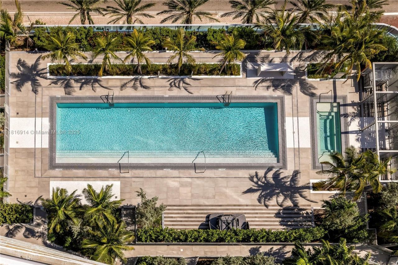 17550 Collins, Unit 1604, Sunny Isles Beach, FL 33160 Photo