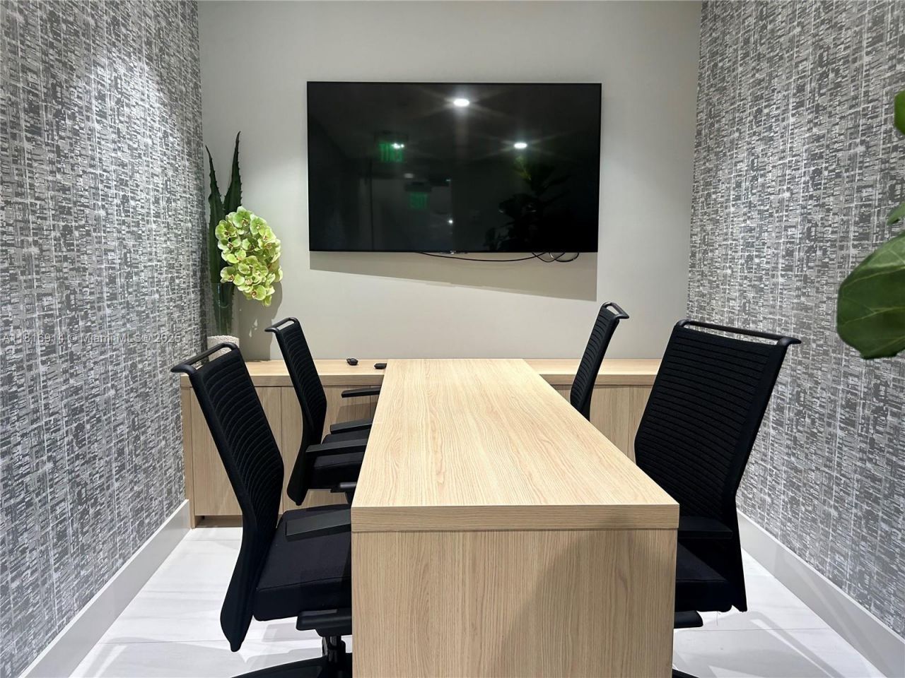 17550 Collins, Unit 1604, Sunny Isles Beach, FL 33160 Photo