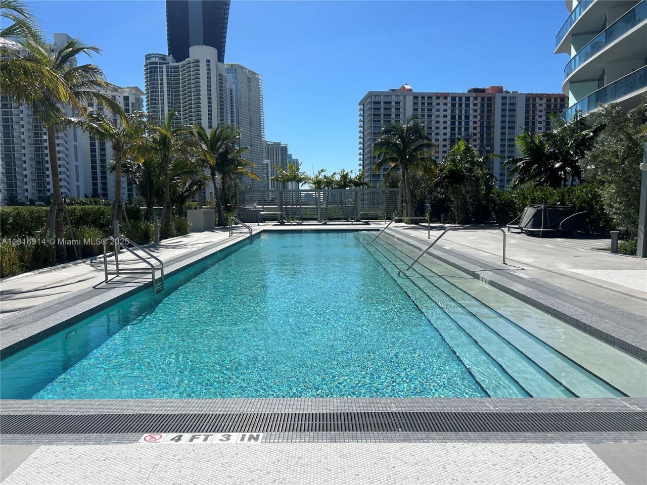 17550 Collins, Unit 1604, Sunny Isles Beach, FL 33160 Photo