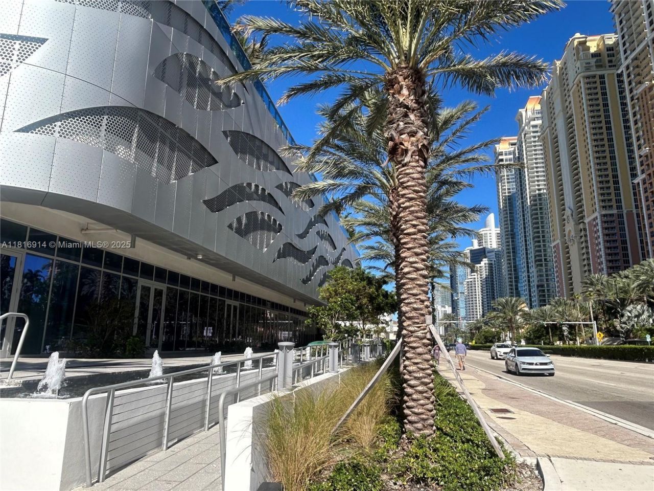 17550 Collins, Unit 1604, Sunny Isles Beach, FL 33160 Photo