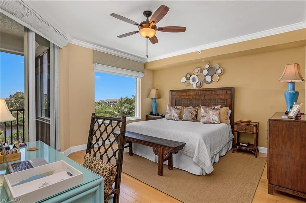 430 Cove Tower Dr, Unit 501, Naples, FL 34110 Photo