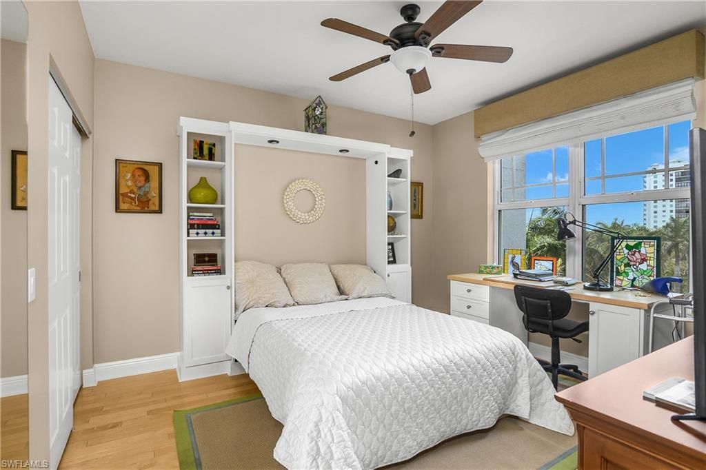 430 Cove Tower Dr, Unit 501, Naples, FL 34110 Photo