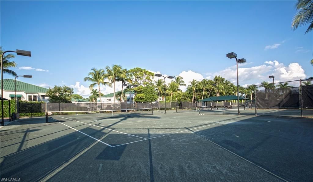 430 Cove Tower Dr, Unit 501, Naples, FL 34110 Photo