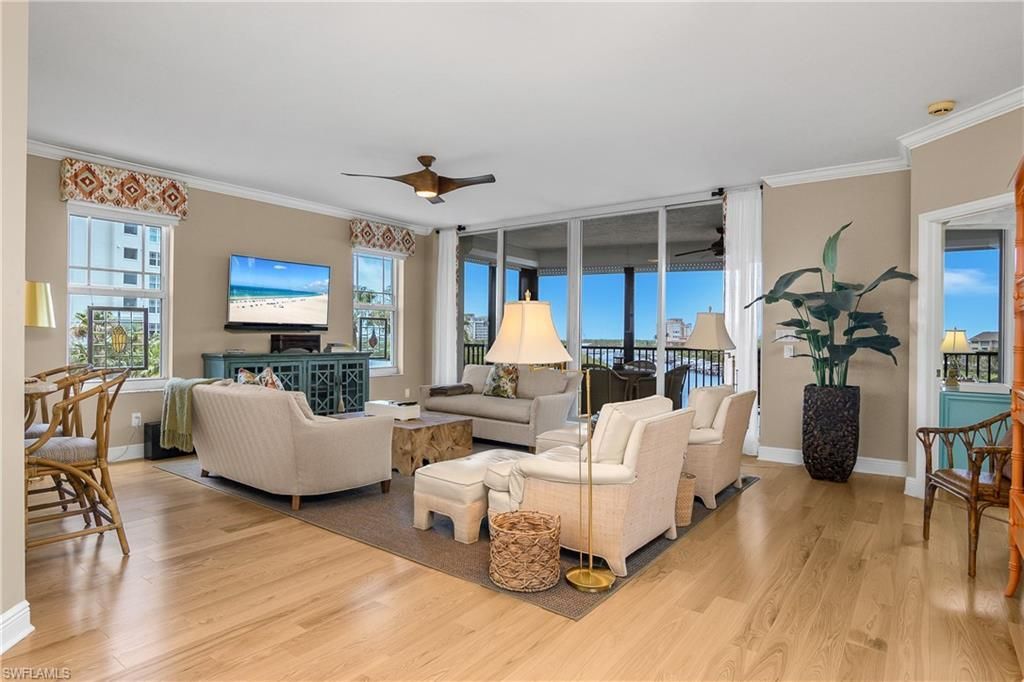 430 Cove Tower Dr, Unit 501, Naples, FL 34110 Photo