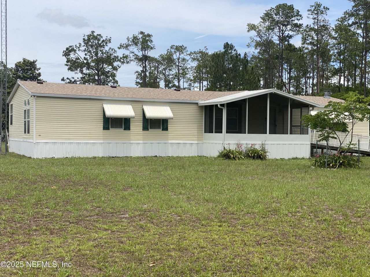 138 Pine Cone Drive, Georgetown, FL 32139 Photo